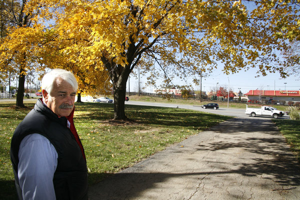 John Fritz Jr. said Thursday he is "a happy guy" now that his farm at Nicholasville Road and Man o' War Boulevard can be developed for commercial, residential and mixed uses. His family, which has owned the farm for more than a century, opposed residential-only zoning. www.kentucky.com John Fritz Jr. said Thursday he is "a happy guy" now that ?his farm at Nicholasville Road and Man o' War Boulevard can be developed for commercial, residential and mixed uses. ?His family, which has owned the farm for more than a century, opposed residential-only zoning. www.kentucky.com